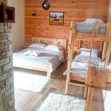 Couette-café Bujtina Shkodrani Voskopojë