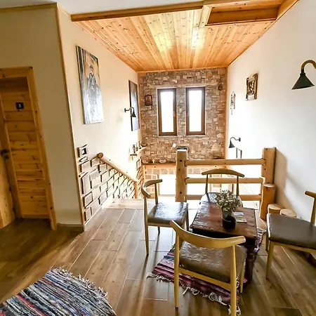 Couette-café Bujtina Shkodrani 3*