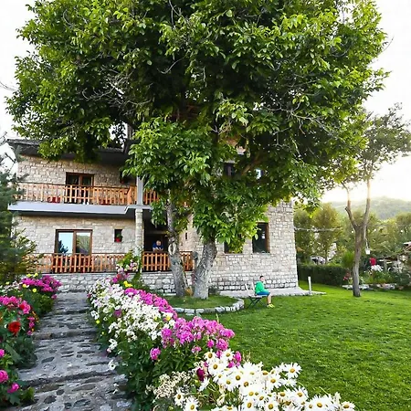 Bujtina Shkodrani 3*