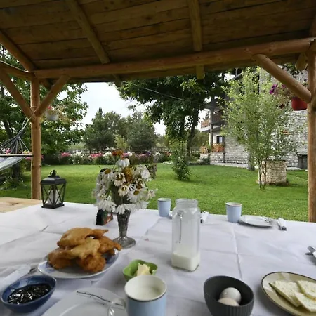 Bujtina Shkodrani Bed & Breakfast