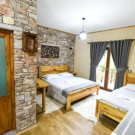 Bujtina Shkodrani Voskopojë